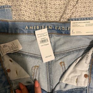 Brand new American Eagle jeans size 2 mom jeans